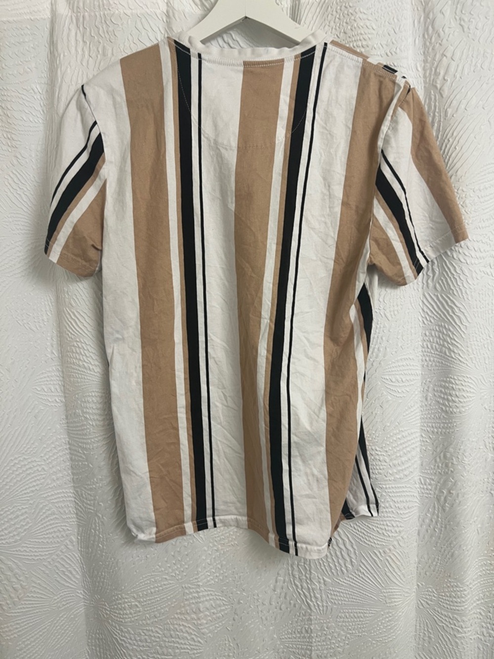 Connor Vertical Stripe T-Shirt Men’s Size M | White Tan Black Crew Neck Casual - Picture 6 of 9
